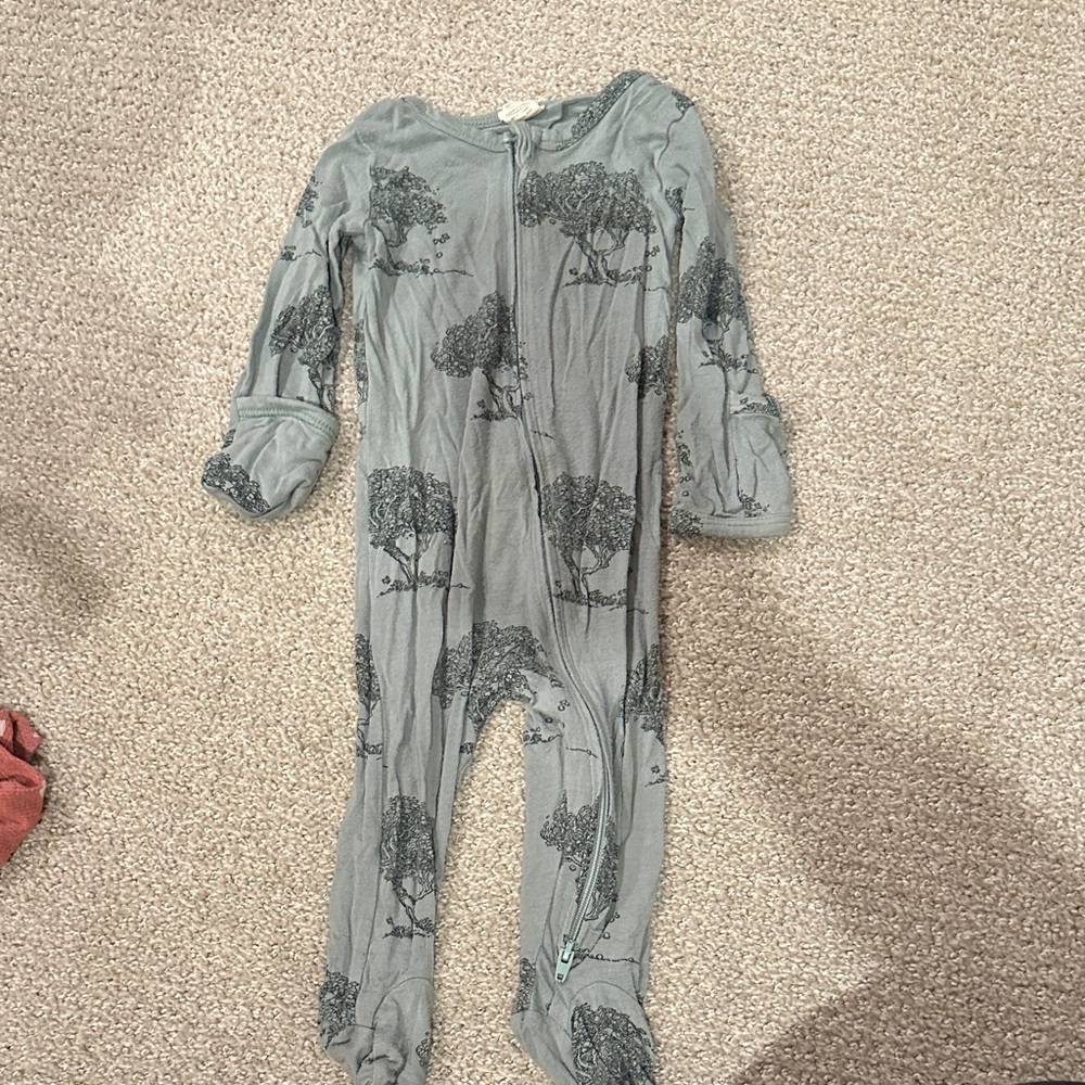 Kate Quinn Bamboo Muted Green Tree Print 3-6 months